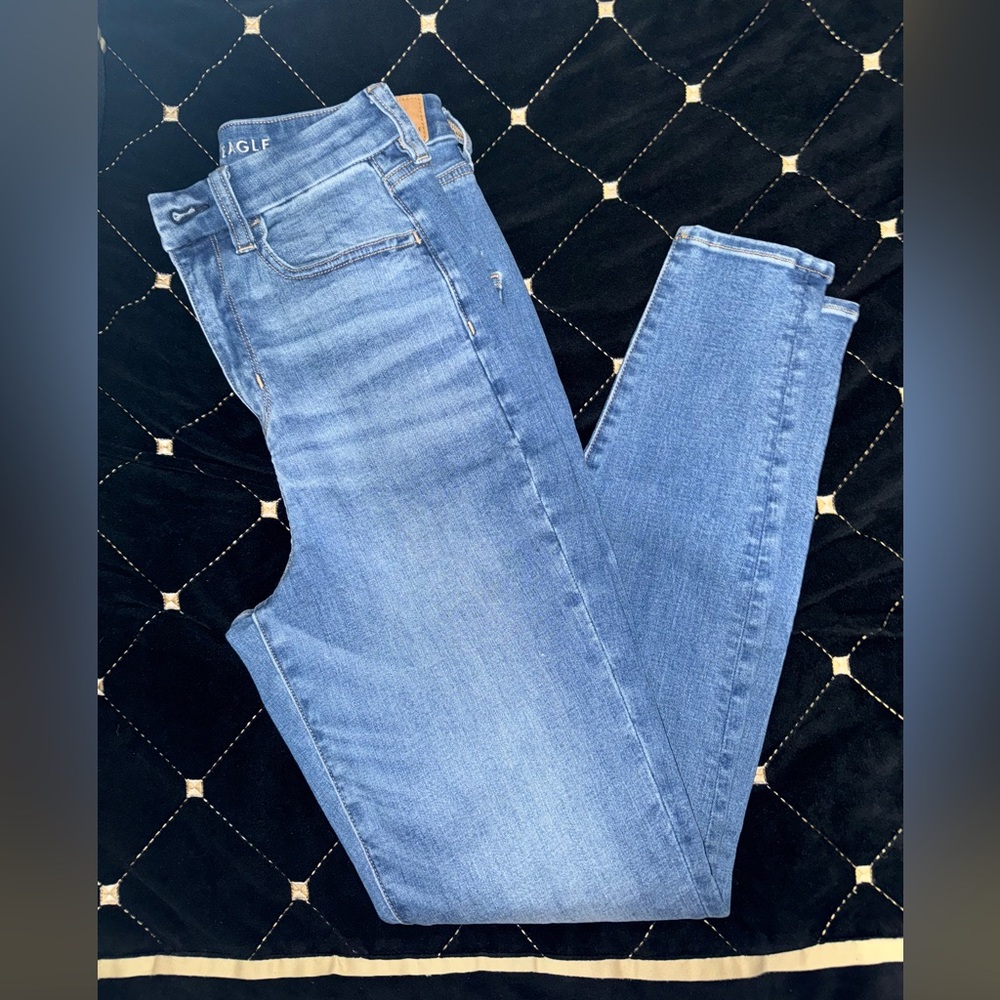 American Eagle medium wash curvy highest rise jegging